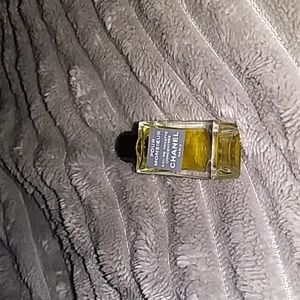 CHANEL perfume